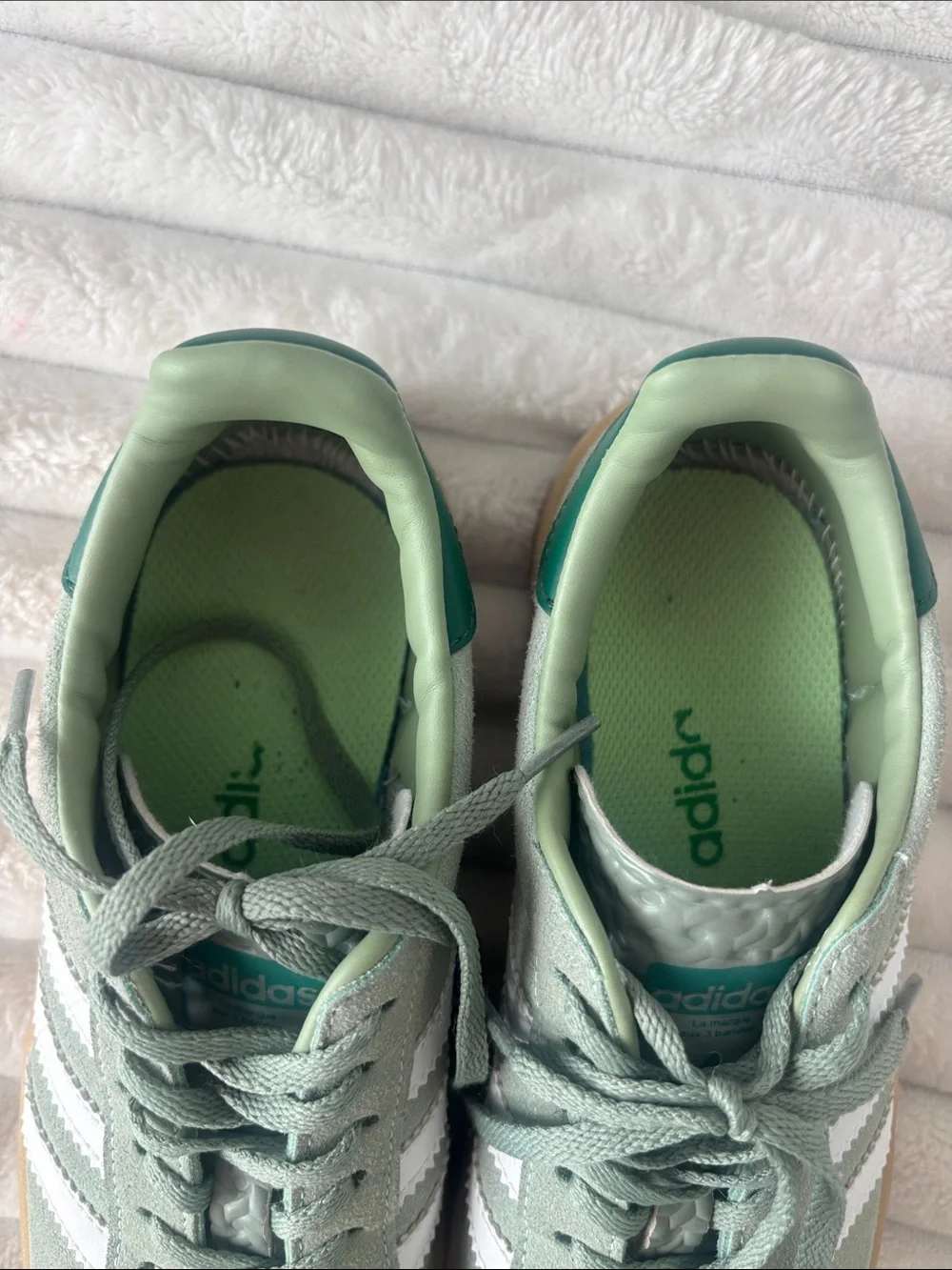 adidas women’s Sage Green Suede Sneakers with White Stripes gazelle size 7
